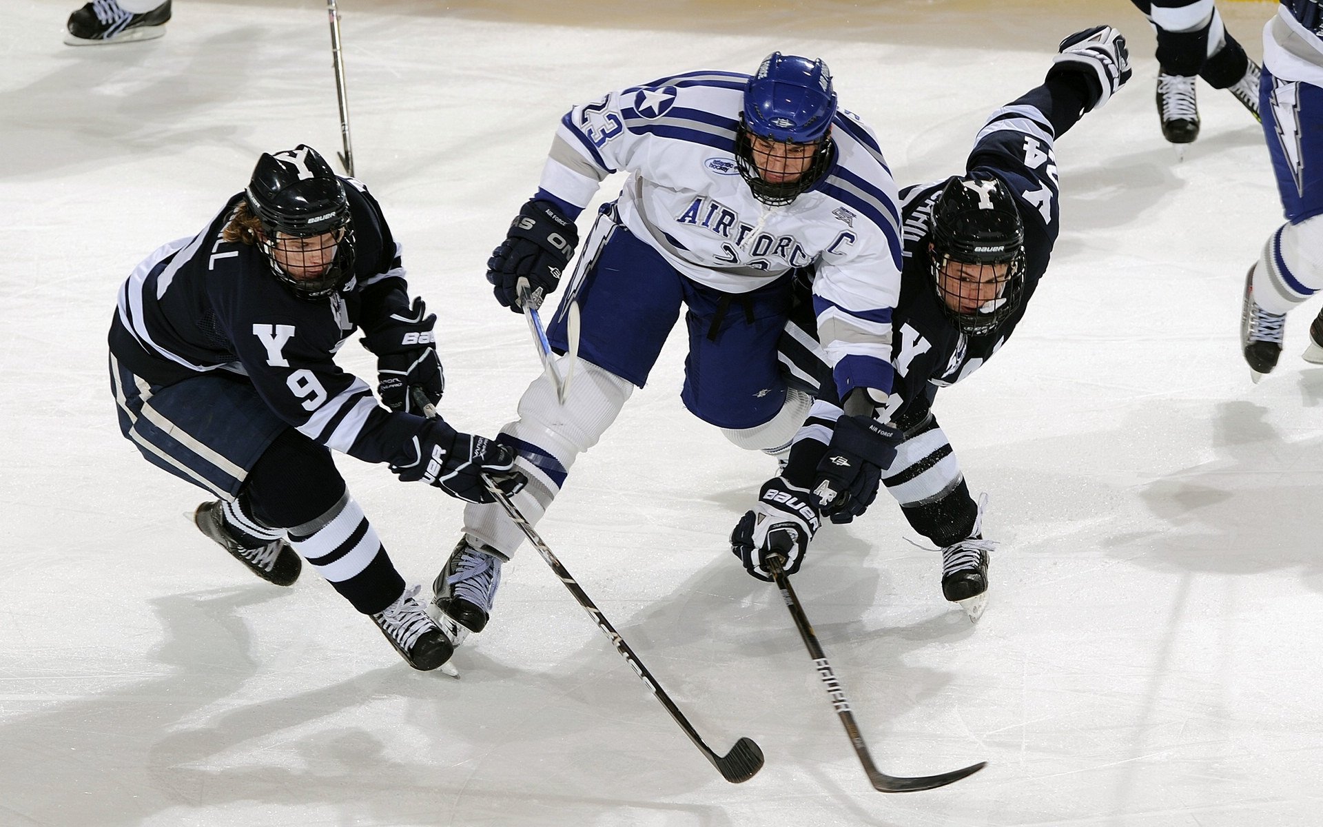 STARRYSKY SPORTS-火箭强势5连胜，阿门28分贡献关键表现，火箭24分